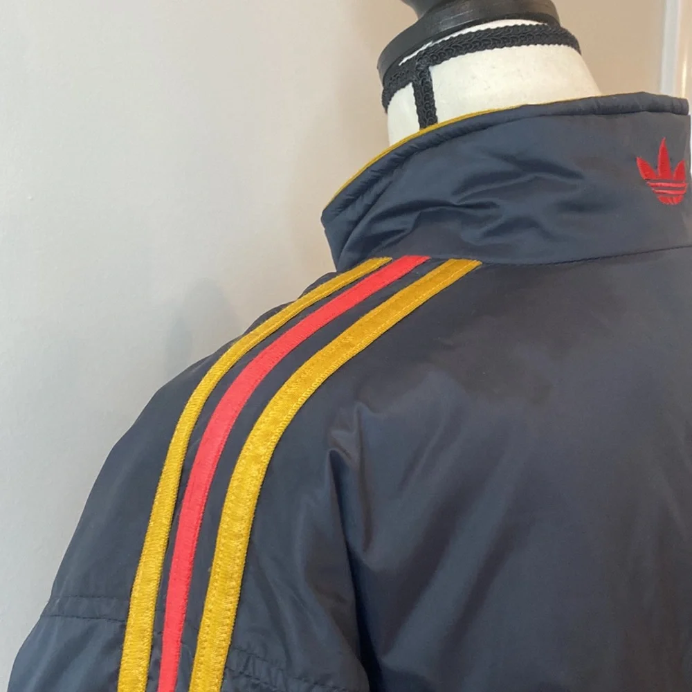 Vintage Unisex Adidas full zip winter puffer coat insulated winter rare